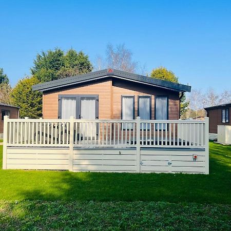 Barakah Lodge With Hot Tub York Exterior foto
